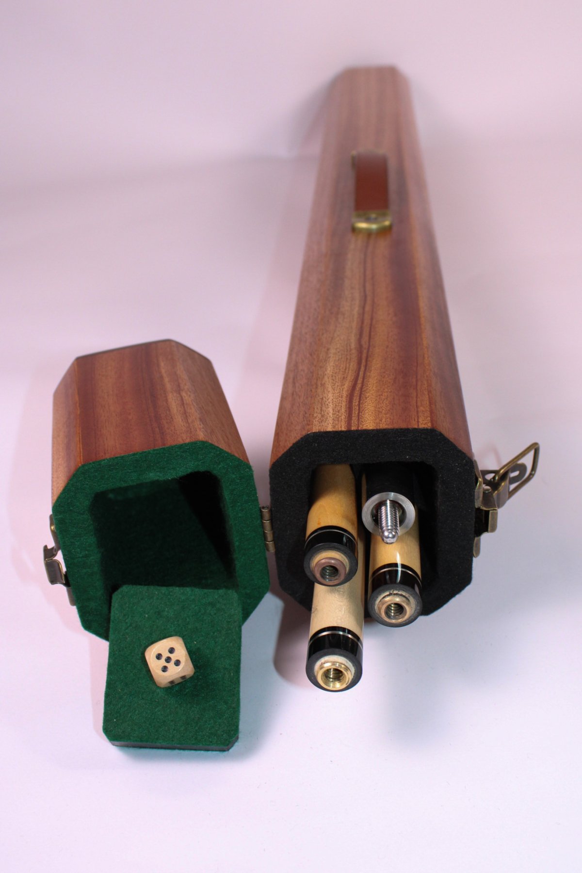 African Mahogany with Diamond and Handle This is a previously-built case